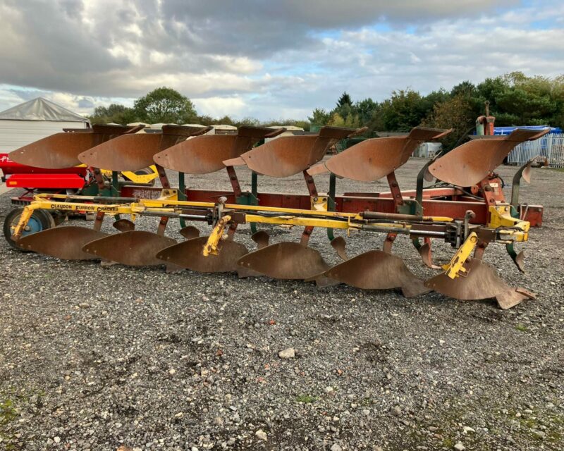 KVERNELAND 240 ON LAND PLOUGH