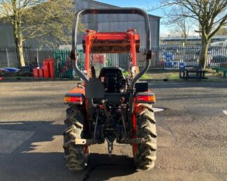 KUBOTA L1361 COMPACT TRACTOR & LOADER (2018)