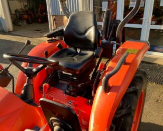 KUBOTA L1361 COMPACT TRACTOR & LOADER (2018)