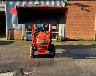 KUBOTA L1361 COMPACT TRACTOR & LOADER (2018)