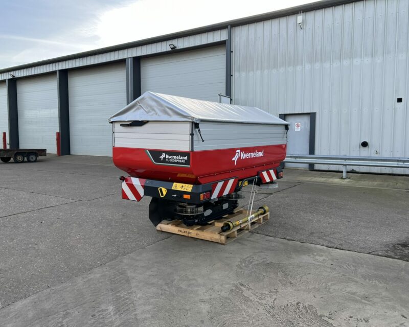 KVERNELAND EXACTA TL GEO 1875 FERTILISER SPREADER