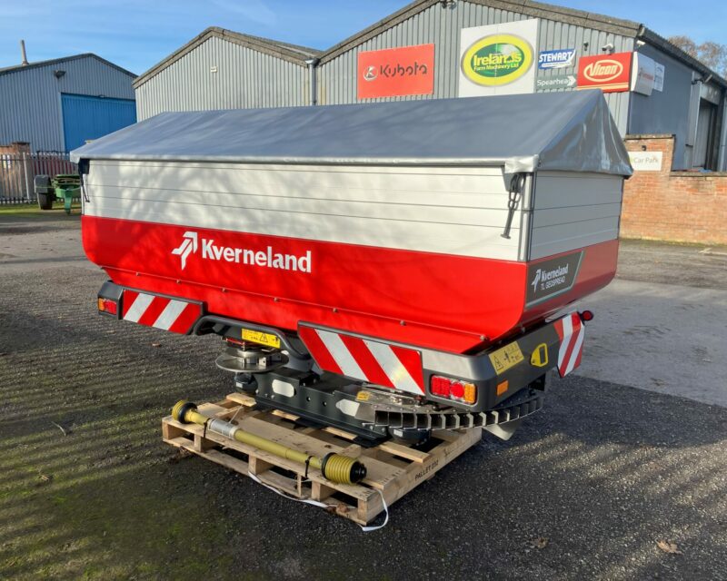 KVERNELAND EXACTA TL GEO 1875 FERTILISER SPREADER