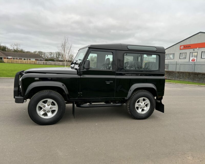 LANDROVER DEFENDER 2.5 TD5XS 3d 120BHP (2005)