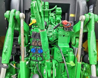 JOHN DEERE 6155R TRACTOR (2021)