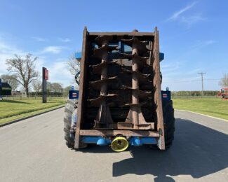 BUNNINGS LOWLANDER 150 MUCK SPREADER (2010)