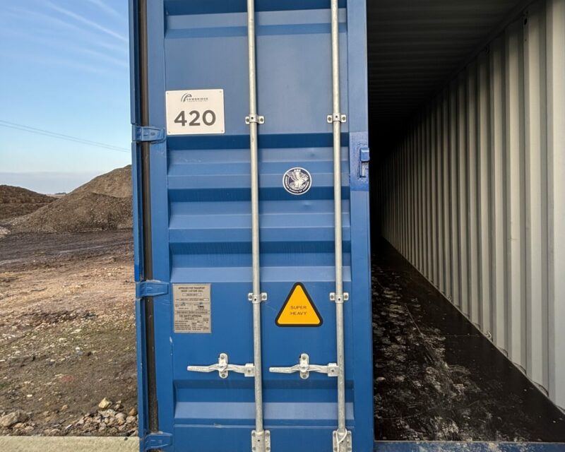 40 FT SHIPPING CONTAINERS