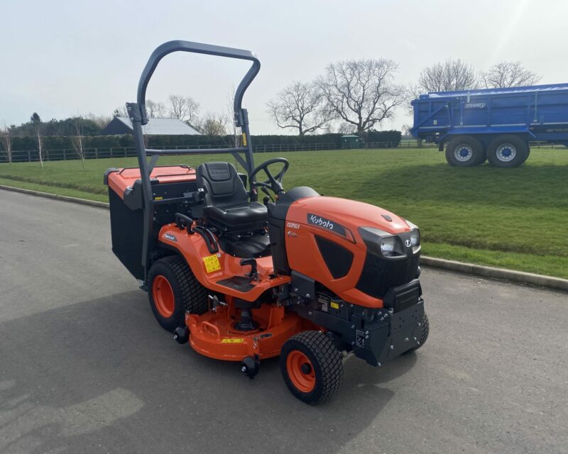 KUBOTA G261 LD RIDE ON MOWER