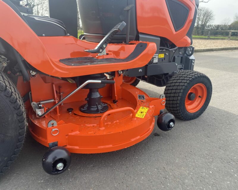 KUBOTA G261 LD RIDE ON MOWER