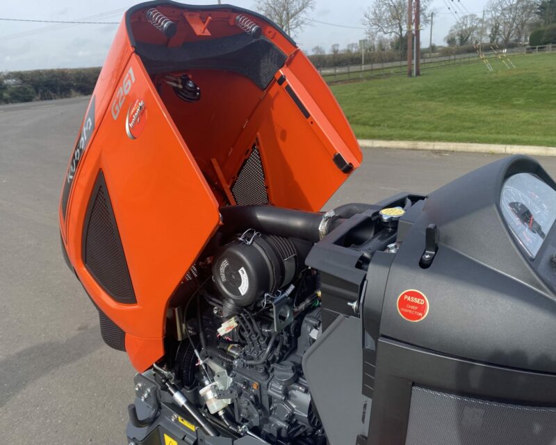 KUBOTA G261 LD RIDE ON MOWER