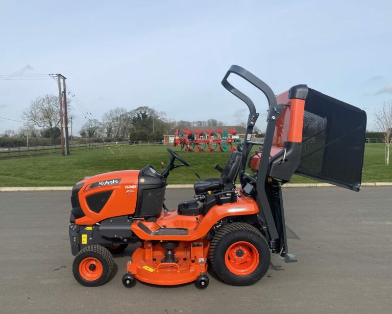 KUBOTA G261 LD RIDE ON MOWER