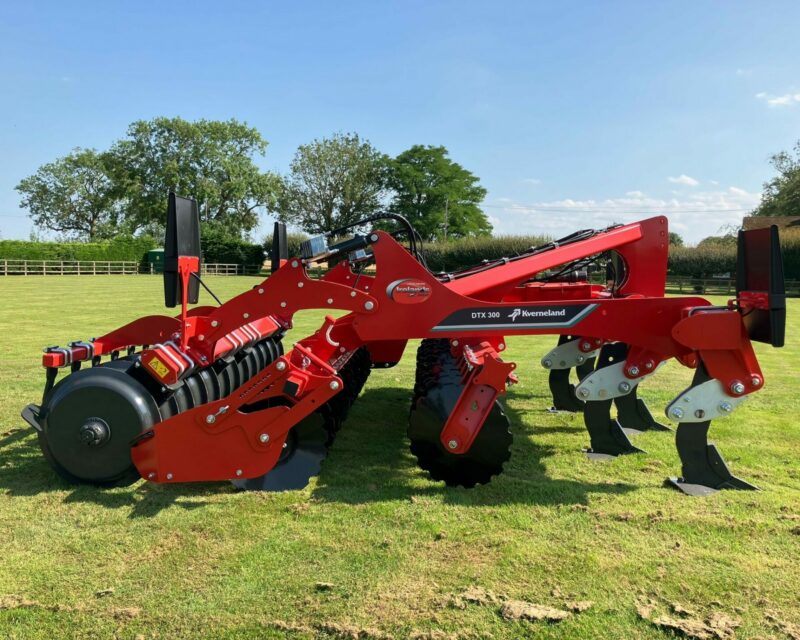 KVERNELAND DTX 300 CULTIVATOR