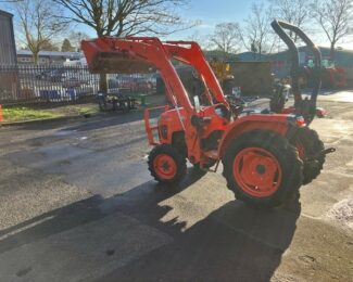 KUBOTA L1361 COMPACT TRACTOR & LOADER (2018)