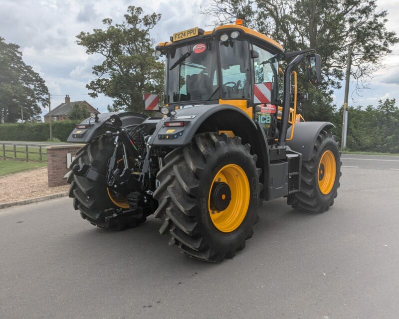 JCB FASTRAC 4220 ICON