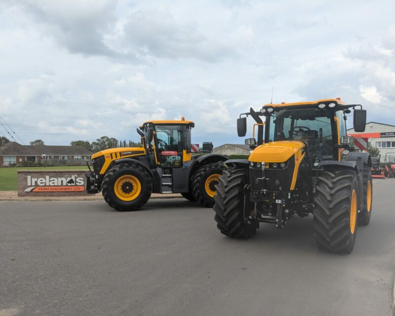 JCB FASTRAC 4220 ICON