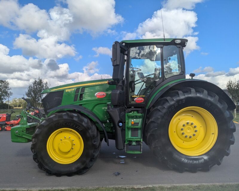 JOHN DEERE 6250R