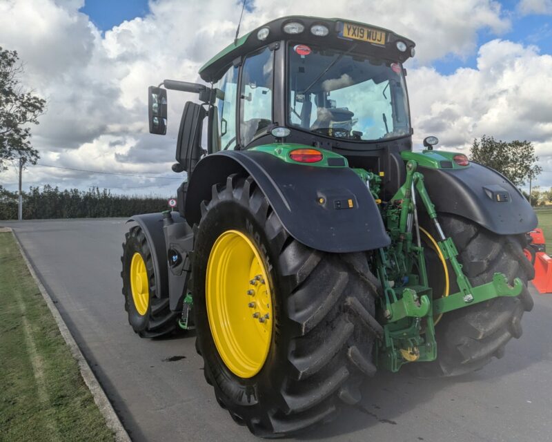 JOHN DEERE 6250R