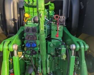 JOHN DEERE 6155R TRACTOR (2021)