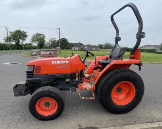 KUBOTA L3200 COMPACT TRACTOR (2007)